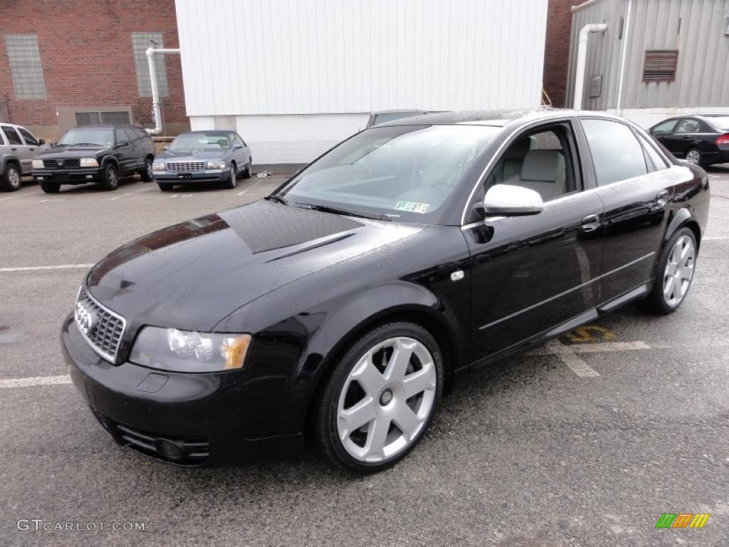 Brilliant Black 2004 Audi S4 4.2 quattro Sedan Exterior Photo #46806210