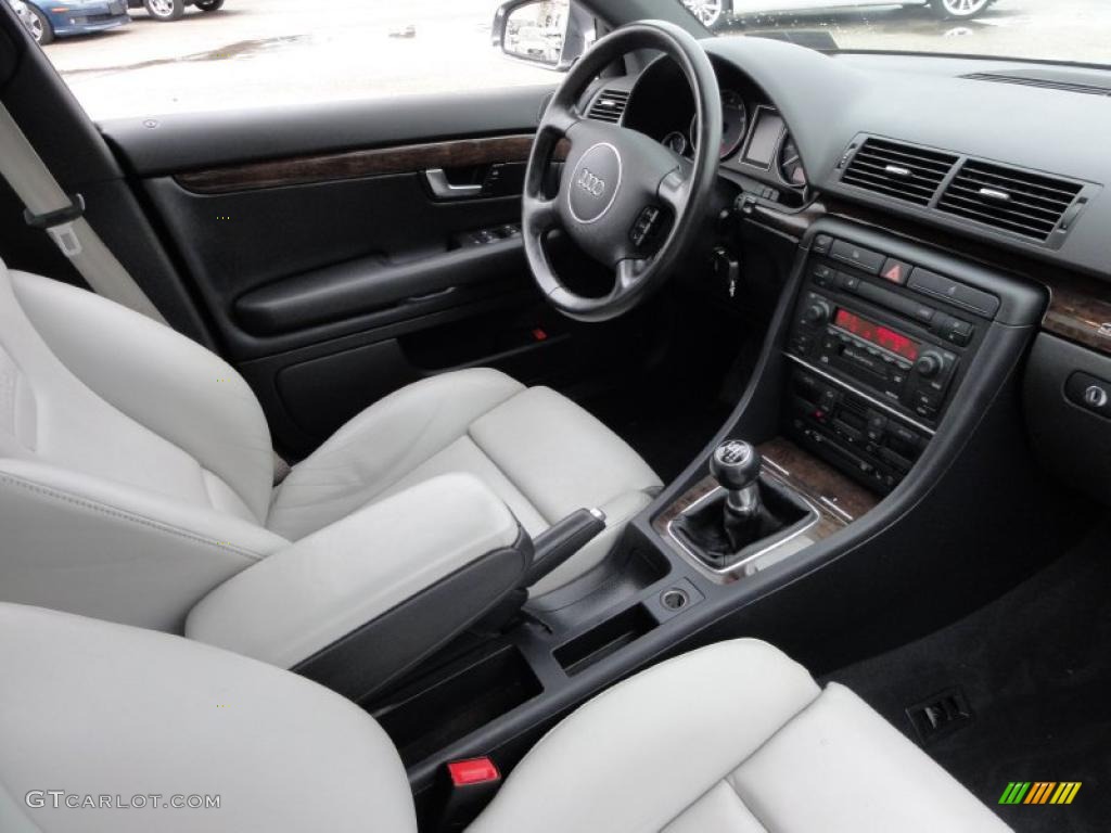 2004 Audi S4 4.2 quattro Sedan Silver Dashboard Photo #46806444