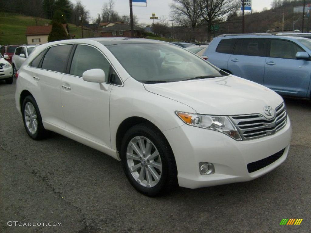 2011 Venza I4 AWD - Blizzard Pearl White / Light Gray photo #1