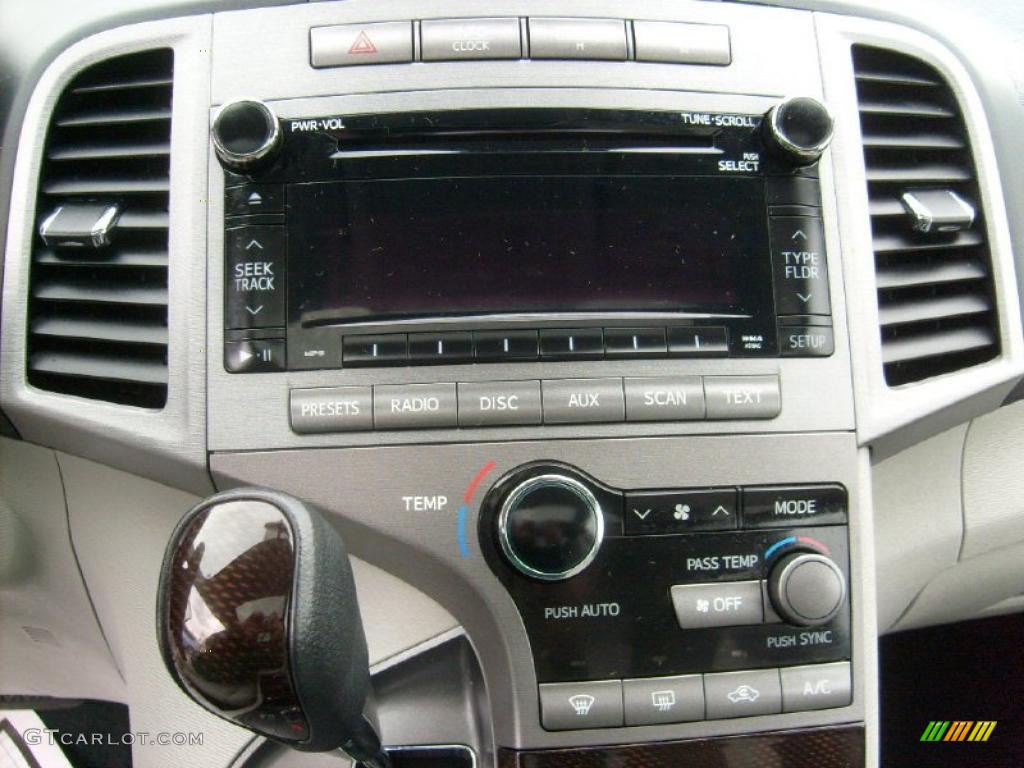 2011 Toyota Venza I4 AWD Controls Photo #46813089