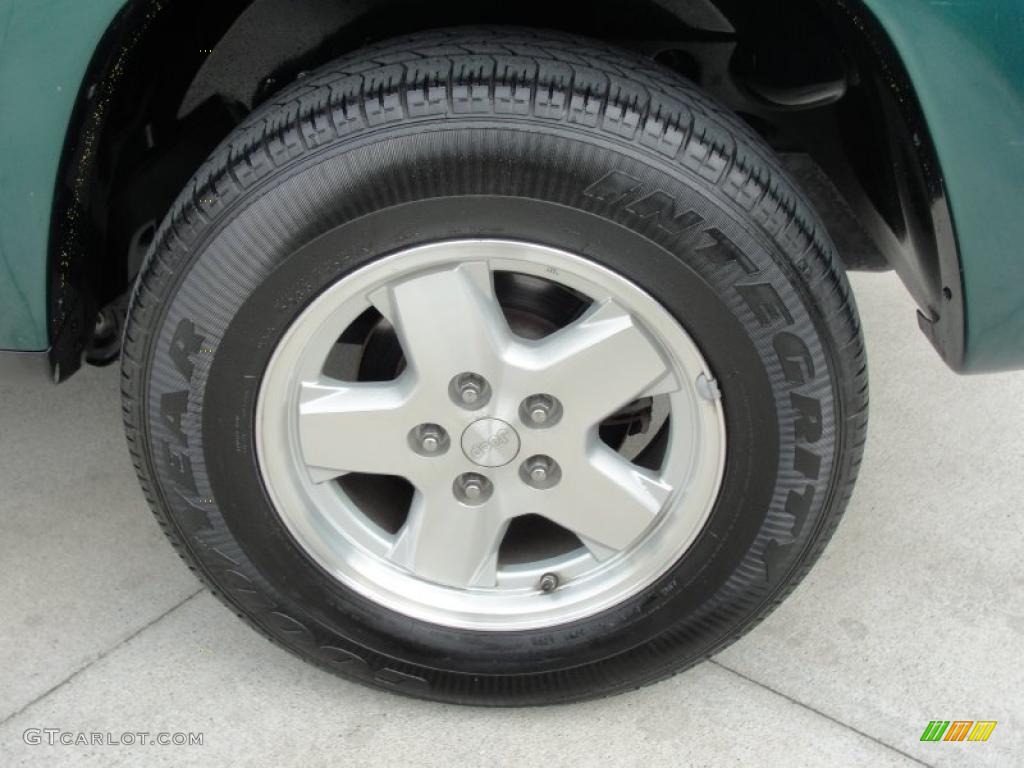 2004 Jeep Liberty Limited Wheel Photo #46813887