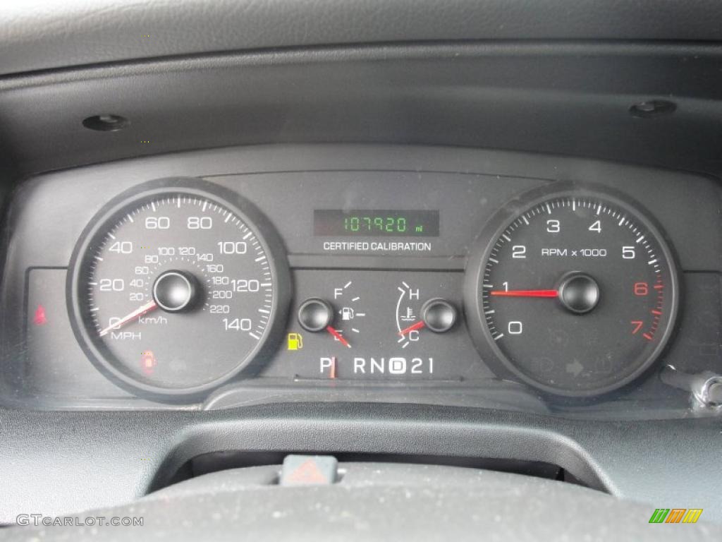 2007 Ford Crown Victoria Police Interceptor Gauges Photo #46817016