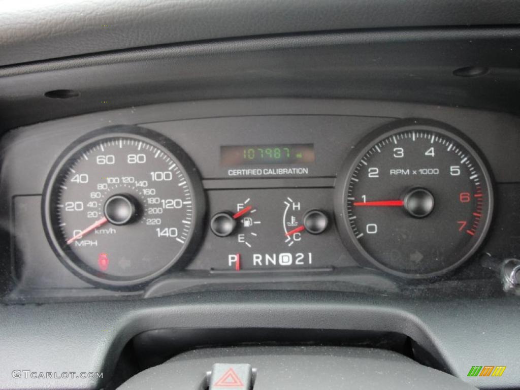 2008 Ford Crown Victoria Police Interceptor Gauges Photo #46818519