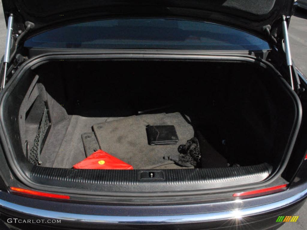 2005 Audi A8 L 4.2 quattro Trunk Photo #46820052