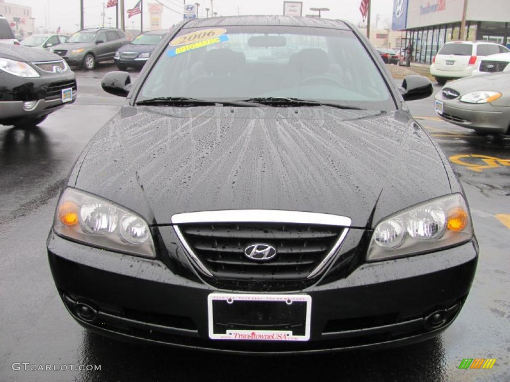 2006 Elantra GLS Sedan - Ebony Black / Gray photo #17
