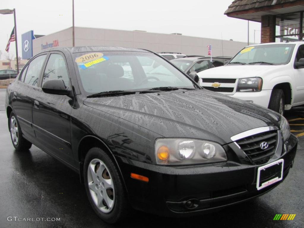 2006 Elantra GLS Sedan - Ebony Black / Gray photo #18
