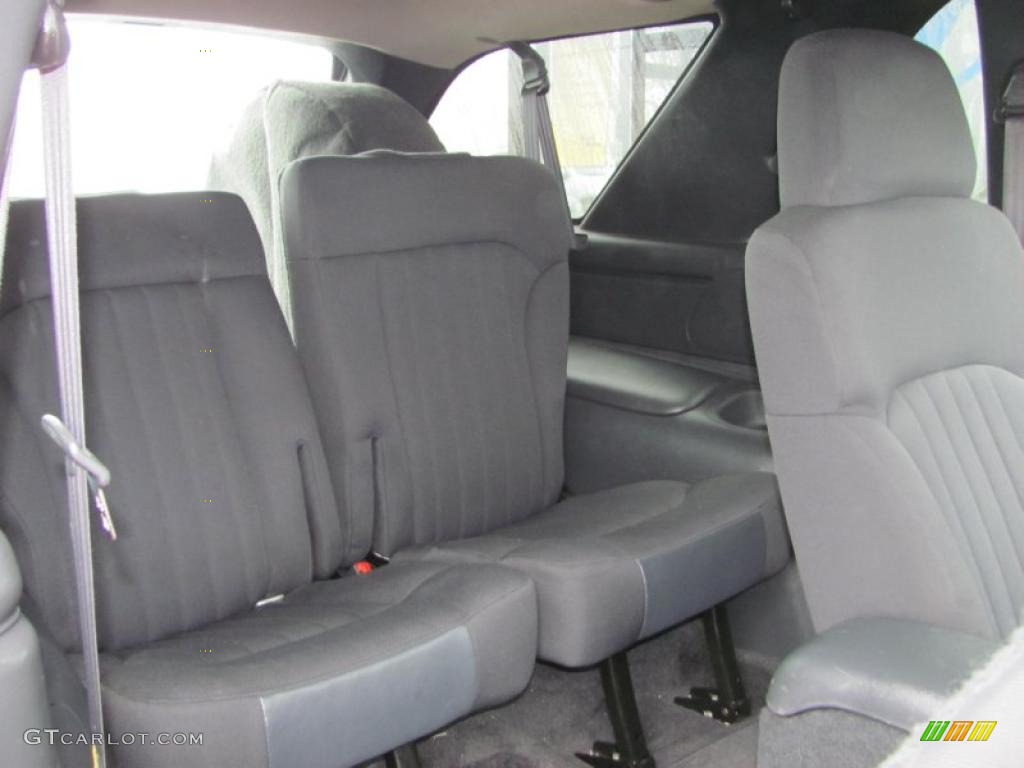 Graphite Gray Interior 2004 Chevrolet Blazer LS 4x4 Photo #46821954