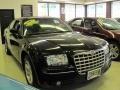Brilliant Black - 300 Touring Photo No. 19