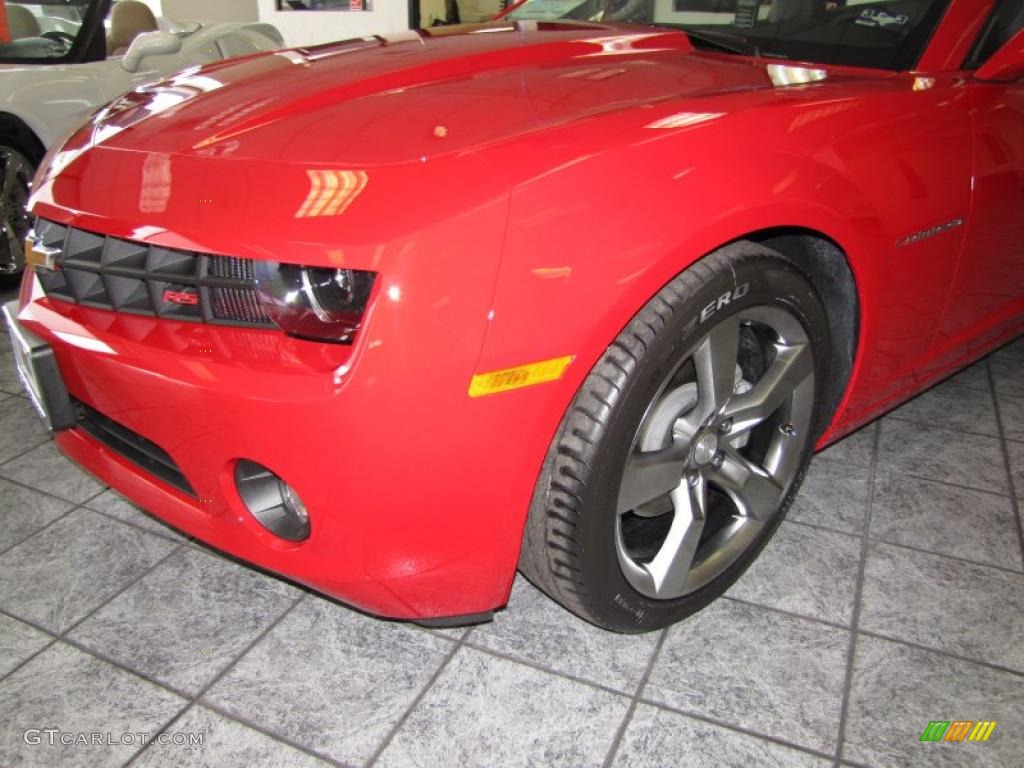 2011 Camaro LT/RS Convertible - Victory Red / Black photo #17