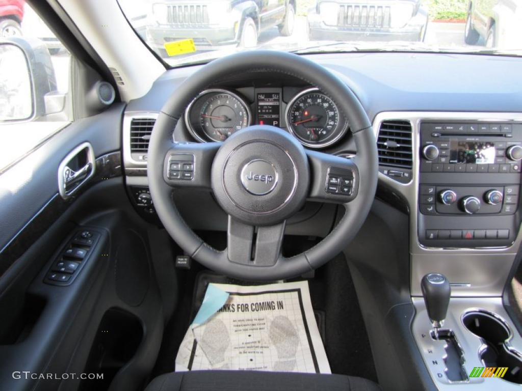 2011 Grand Cherokee Laredo 4x4 - Mineral Gray Metallic / Black photo #11