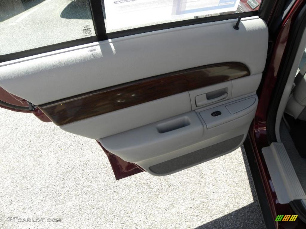2004 Grand Marquis LS - Dark Toreador Red Metallic / Light Flint photo #8