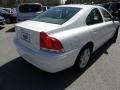 Ice White - S60 2.5T Photo No. 14