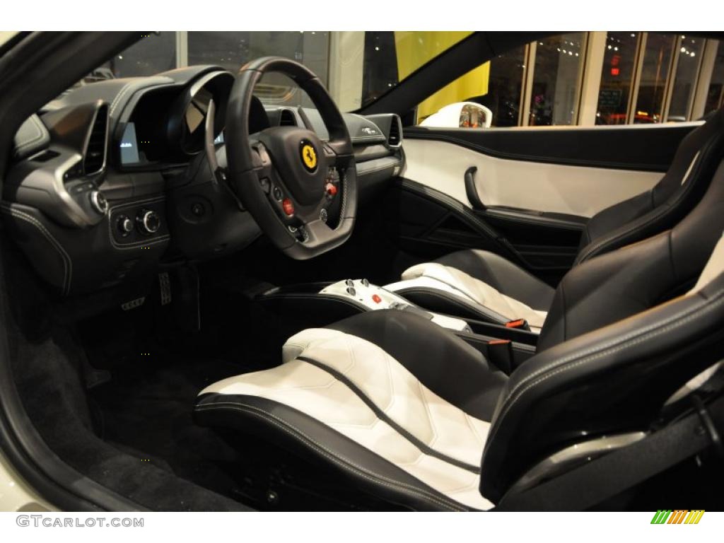 Black/White Interior 2010 Ferrari 458 Italia Photo #46829871