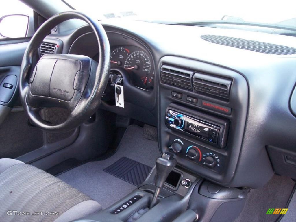 1998 Chevrolet Camaro Coupe Dark Grey Dashboard Photo #46830441