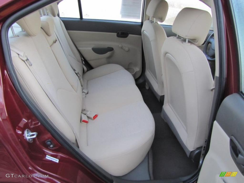 2009 Accent GLS 4 Door - Wine Red / Beige photo #14