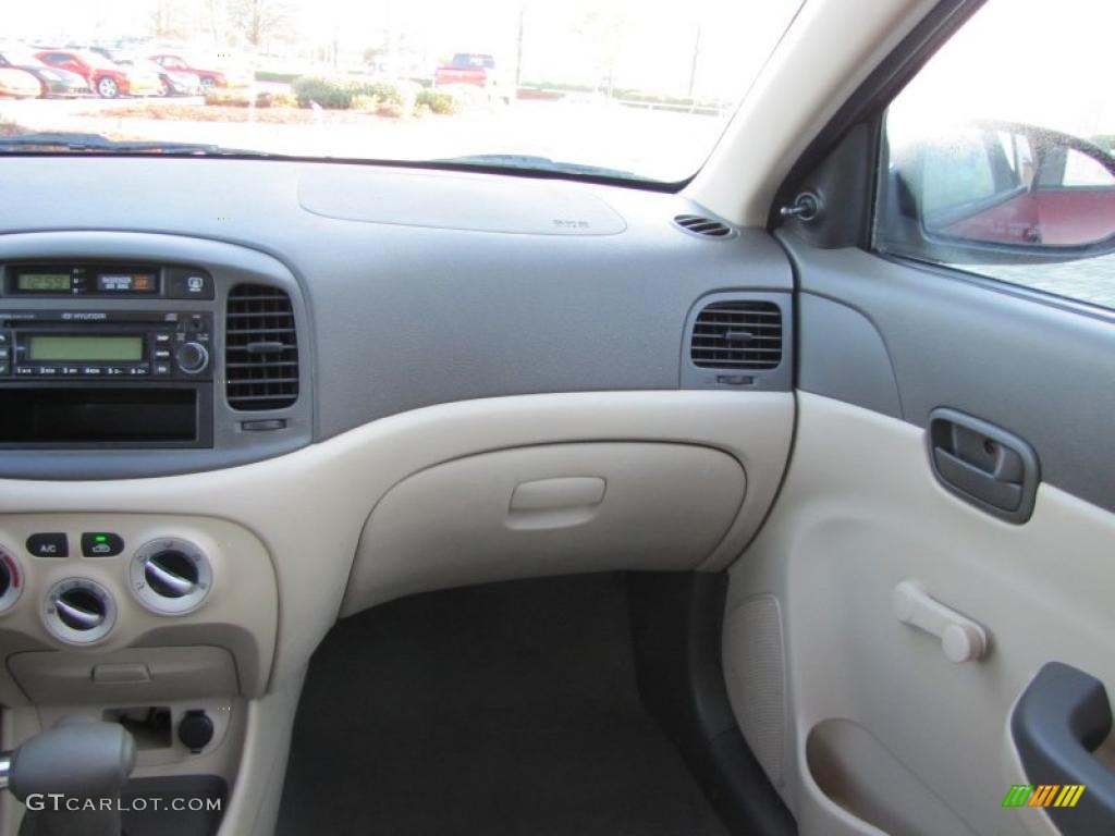 2009 Accent GLS 4 Door - Wine Red / Beige photo #18
