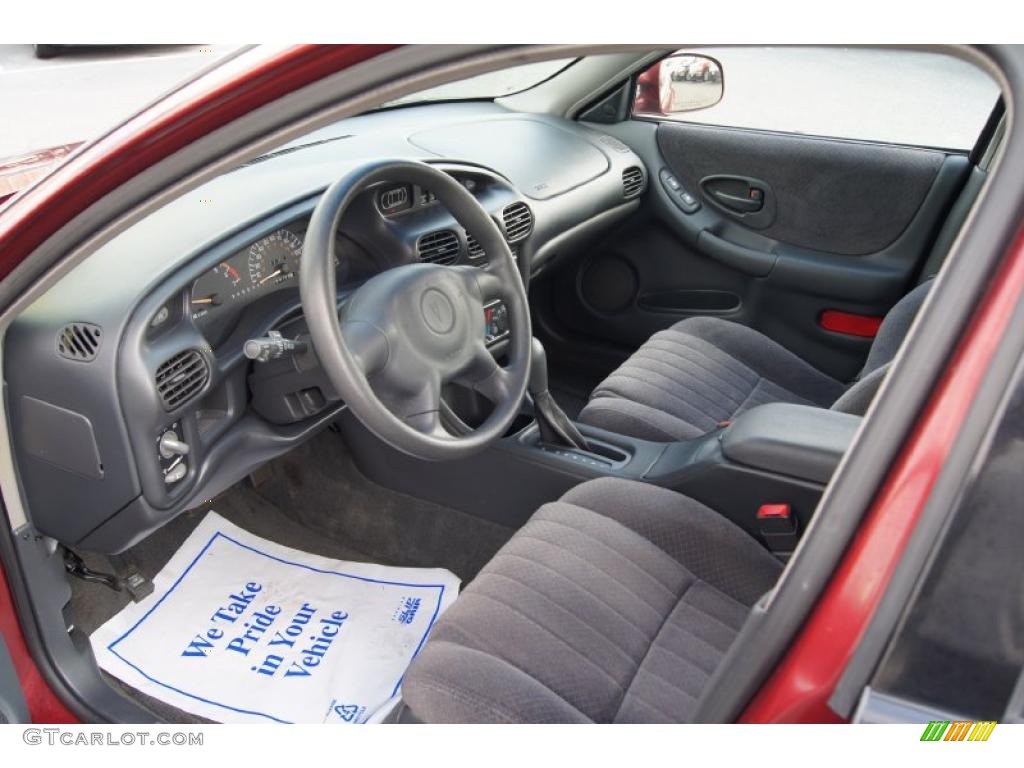 Graphite Interior 2002 Pontiac Grand Prix SE Sedan Photo #46832640