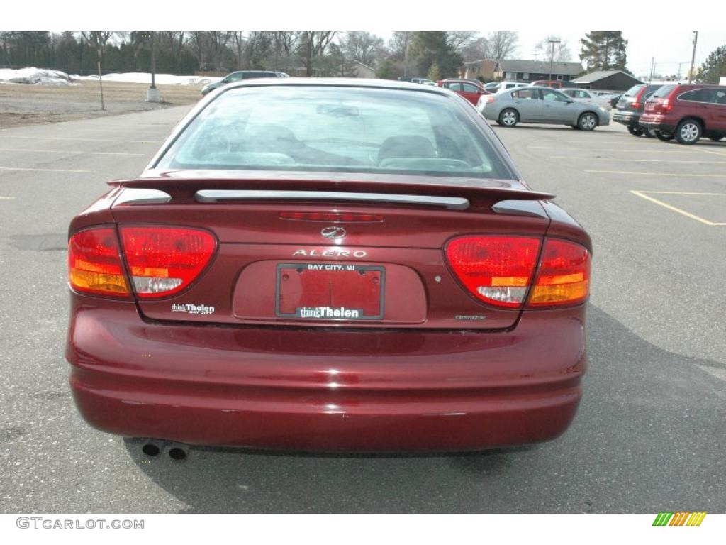 2000 Alero GL Sedan - Ruby Red / Pewter photo #5