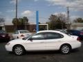 2007 Vibrant White Ford Taurus SE  photo #6