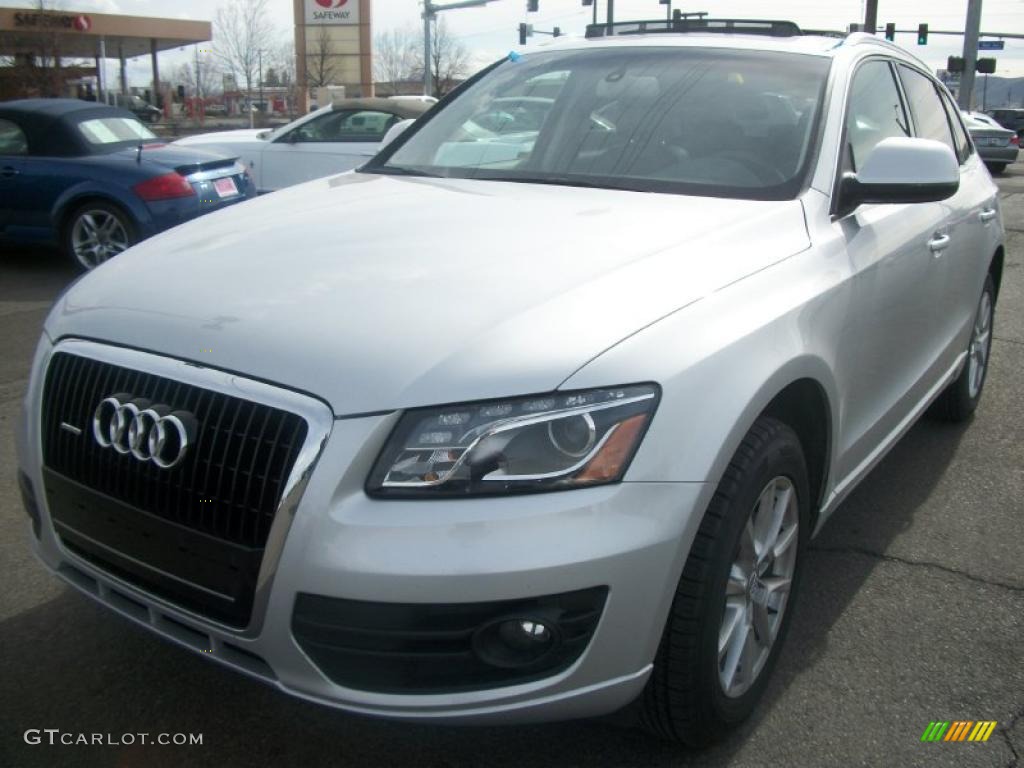 Ice Silver Metallic 2009 Audi Q5 3.2 Premium quattro Exterior Photo #46833300