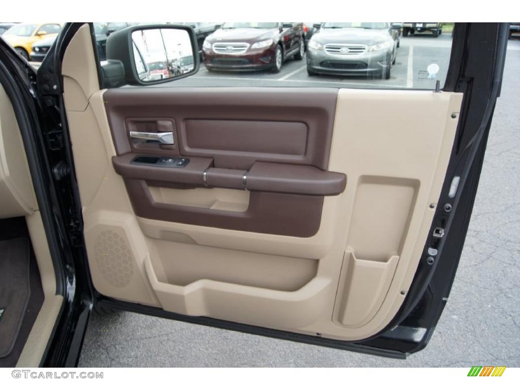 2009 Dodge Ram 1500 SLT Regular Cab Light Pebble Beige/Bark Brown Door Panel Photo #46833474