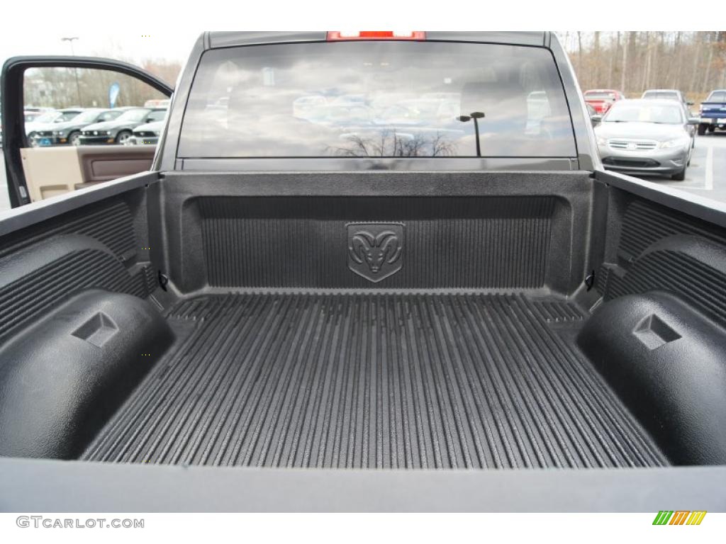 2009 Ram 1500 SLT Regular Cab - Brilliant Black Crystal Pearl / Light Pebble Beige/Bark Brown photo #14