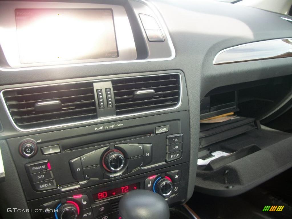 2009 Q5 3.2 Premium quattro - Ice Silver Metallic / Black photo #20
