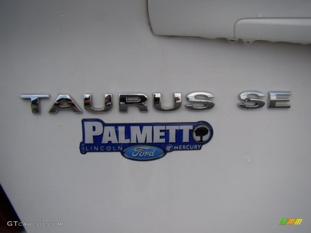 2007 Taurus SE - Vibrant White / Medium/Dark Flint photo #33