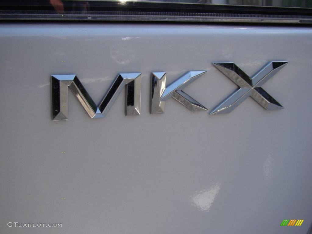 2010 MKX FWD - White Platinum Tri-Coat / Light Camel photo #41