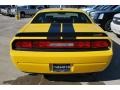 Detonator Yellow - Challenger SRT8 Photo No. 4