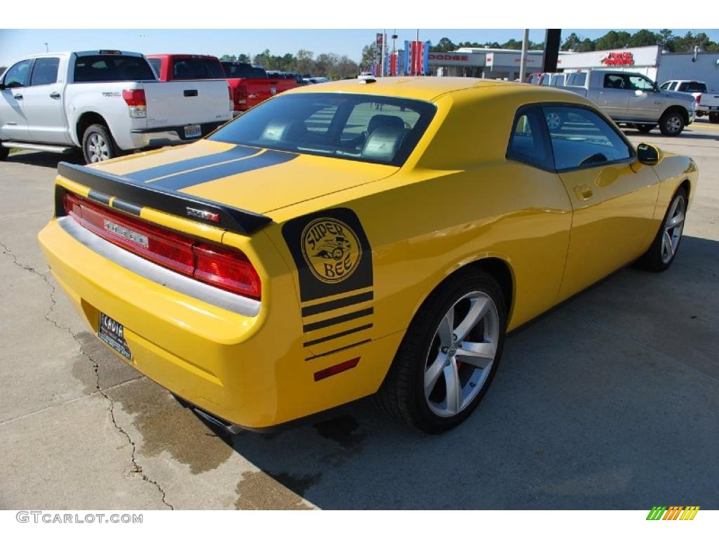 Detonator Yellow 2010 Dodge Challenger SRT8 Exterior Photo #46834758
