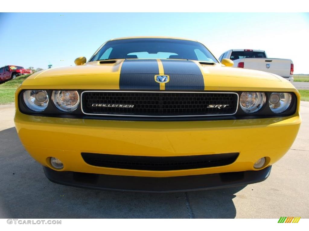 Detonator Yellow 2010 Dodge Challenger SRT8 Exterior Photo #46834833