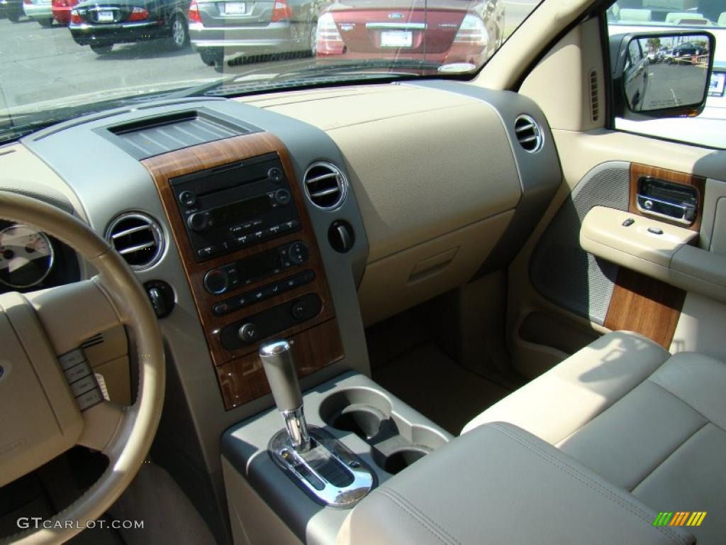 2004 F150 Lariat SuperCrew 4x4 - Arizona Beige Metallic / Tan photo #20