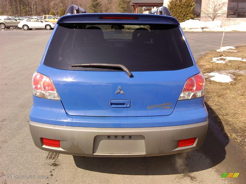 2003 Outlander XLS 4WD - Pacific Blue / Charcoal photo #5