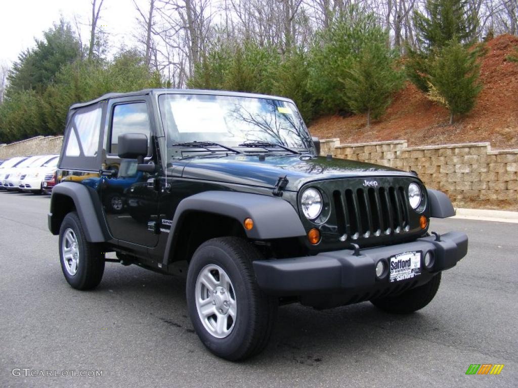 2011 Wrangler Sport 4x4 - Natural Green Pearl / Black photo #2