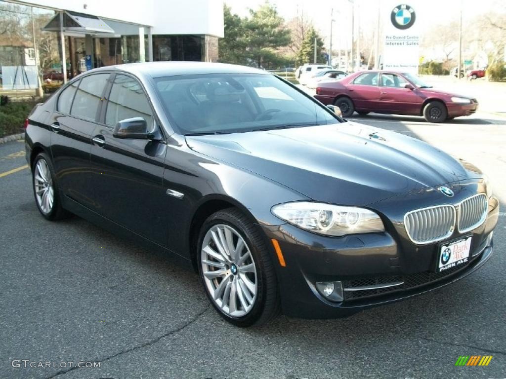 Dark Graphite Metallic 2011 BMW 5 Series 550i Sedan Exterior Photo #46839462