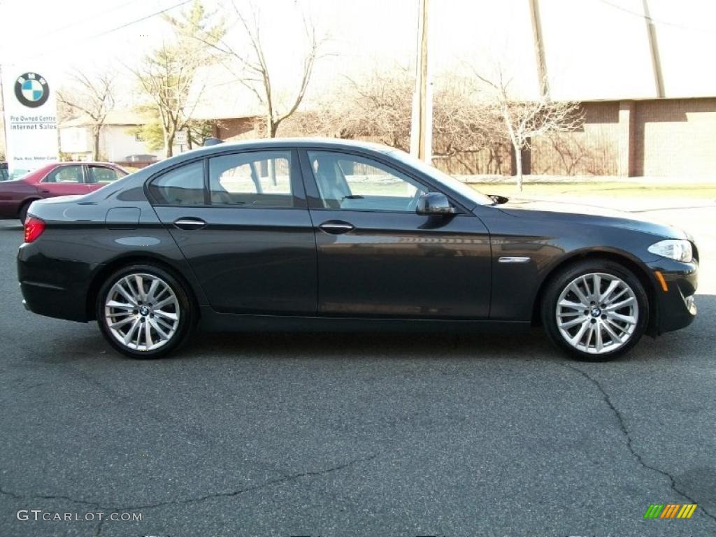 Dark Graphite Metallic 2011 BMW 5 Series 550i Sedan Exterior Photo #46839474