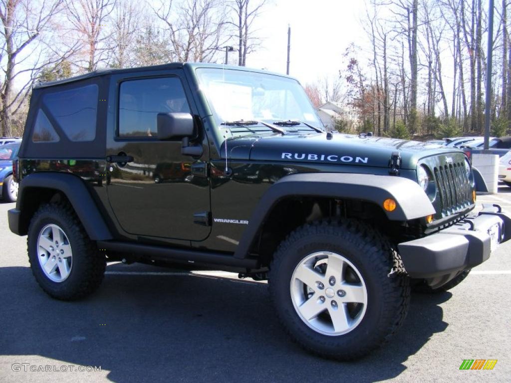 2011 Wrangler Rubicon 4x4 - Natural Green Pearl / Black/Dark Saddle photo #2