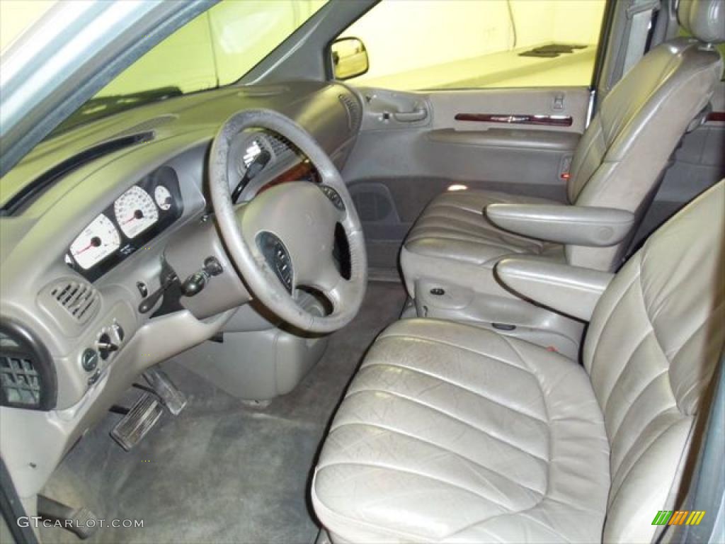 Mist Gray Interior 2000 Chrysler Town & Country Limited Photo #46840698
