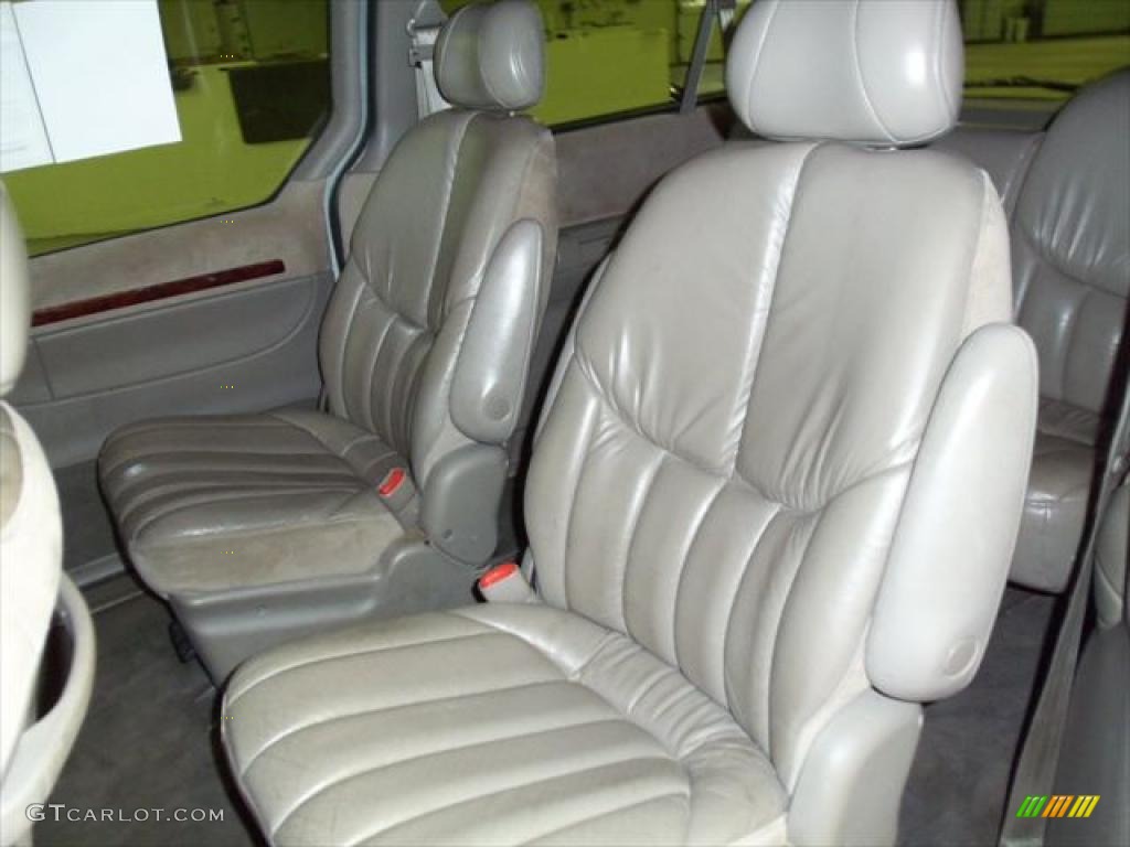 Mist Gray Interior 2000 Chrysler Town & Country Limited Photo #46840743
