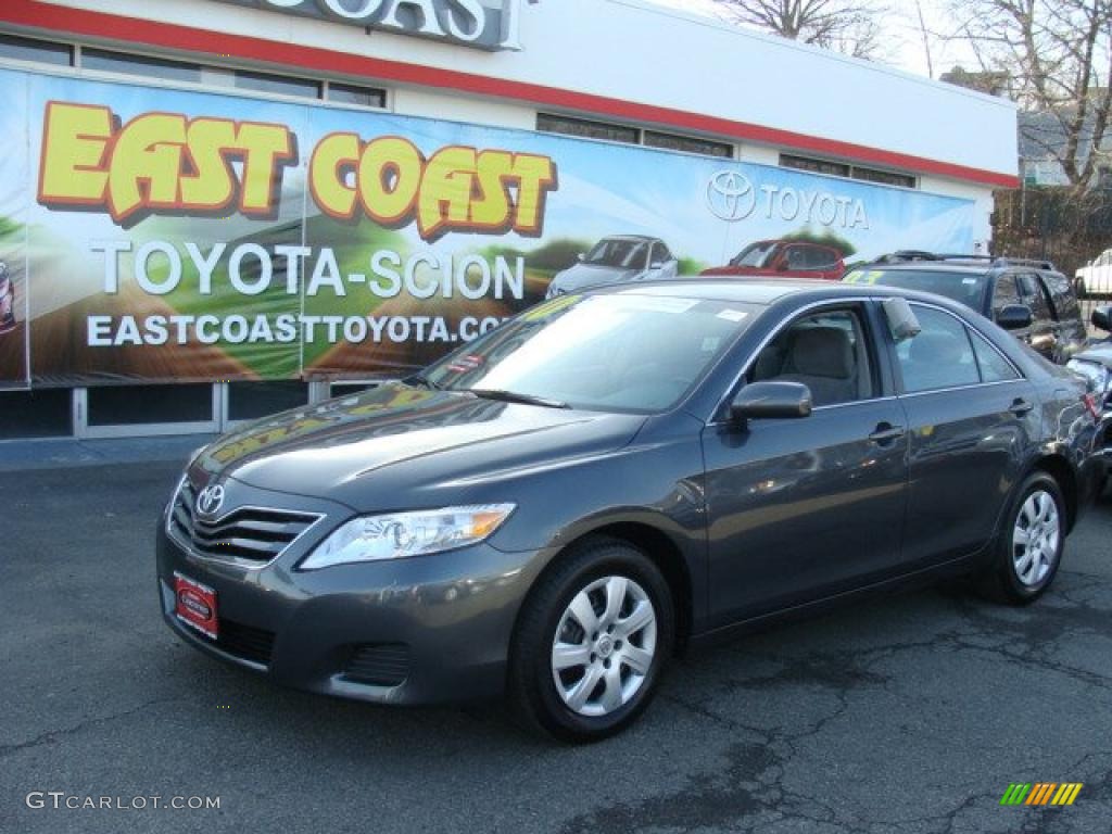 2010 Camry LE - Magnetic Gray Metallic / Ash Gray photo #3