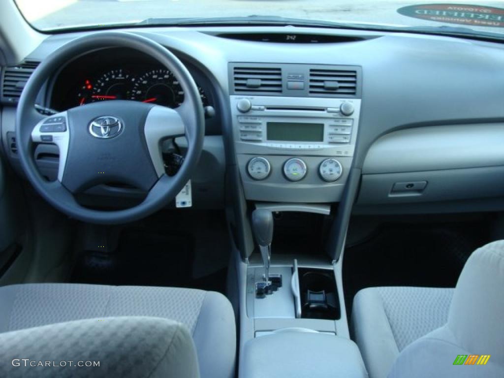 2010 Camry LE - Magnetic Gray Metallic / Ash Gray photo #9