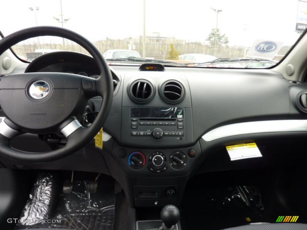 2011 Chevrolet Aveo LT Sedan Charcoal Dashboard Photo #46845624