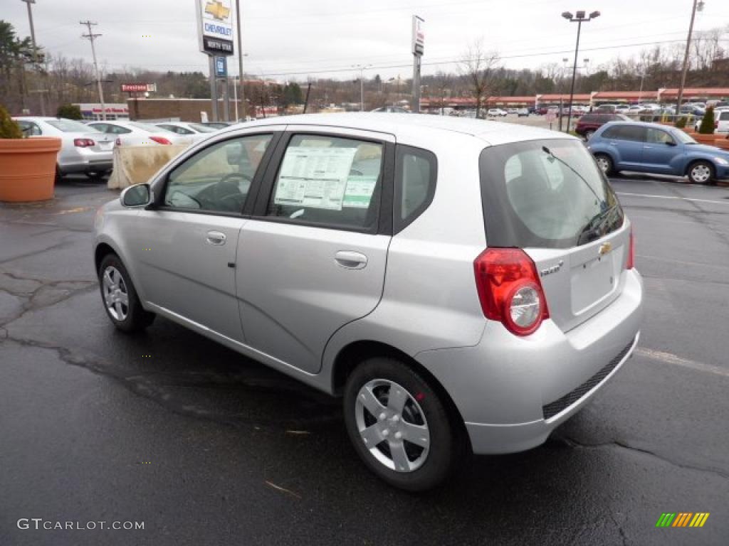 Ice Silver Metallic 2011 Chevrolet Aveo Aveo5 LT Exterior Photo #46846488