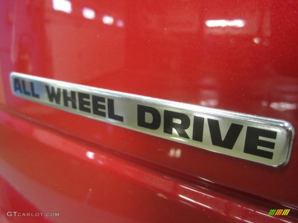 2008 Chrysler Pacifica Touring AWD Marks and Logos Photos