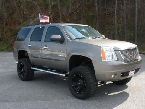 2008 GMC Yukon SLT 4x4 Data, Info and Specs