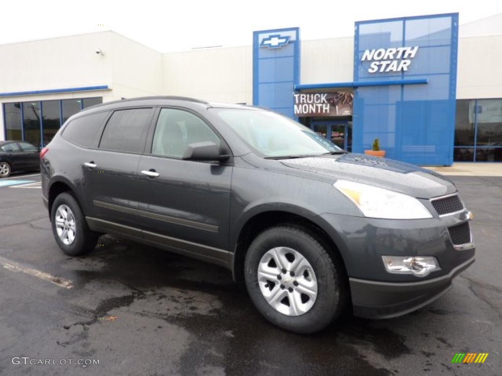 2011 Traverse LS - Cyber Gray Metallic / Dark Gray/Light Gray photo #1