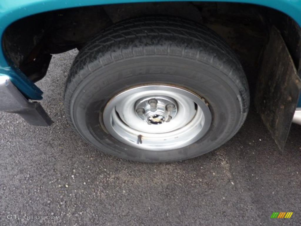 1994 Chevrolet C/K C1500 Regular Cab Wheel Photo #46852680