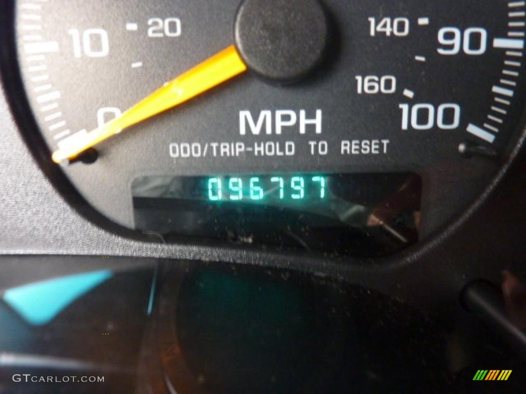 1998 S10 LS Extended Cab 4x4 - Bright Red / Graphite photo #15