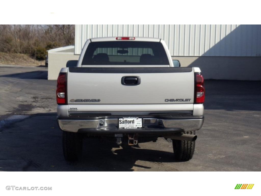 2005 Silverado 3500 LS Extended Cab 4x4 - Silver Birch Metallic / Dark Charcoal photo #5